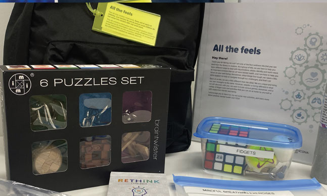 Backpack, puzzle and cube game