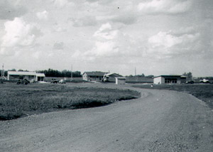 Unpaved streets in Sherwood Park, 1955-56
