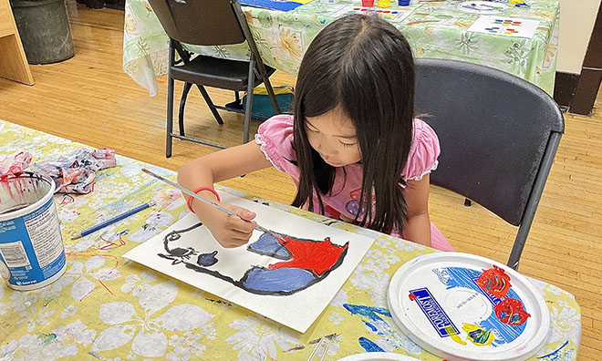 Visual Arts winter programs - Smeltzer House - girl painting